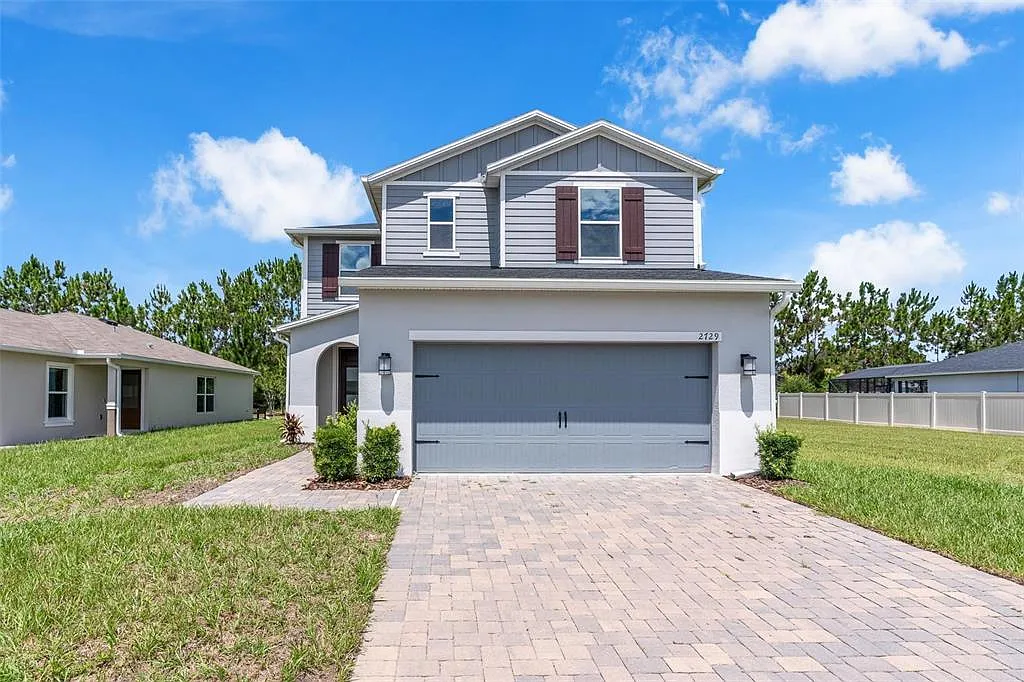 4 bed, 3.0 bath, 2446 sqft, $3,200 — Photo 1