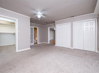 8308 Cantrell Rd, Little Rock, AR 72227