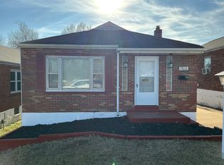 7102 Lillian Ave, Saint Louis, MO 63121