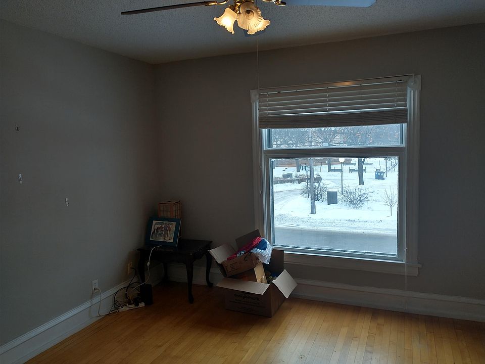 1st image of 412 W 26th St #2