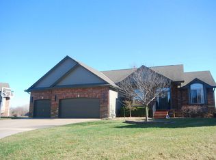 4130 N Lake Ridge Ct, Wichita, KS 67205