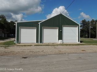 318 SE 30th St, Des Moines, IA 50317