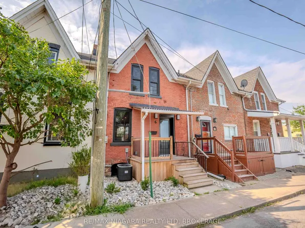 6 Almond St, Saint Catharines, ON L2T 1E7