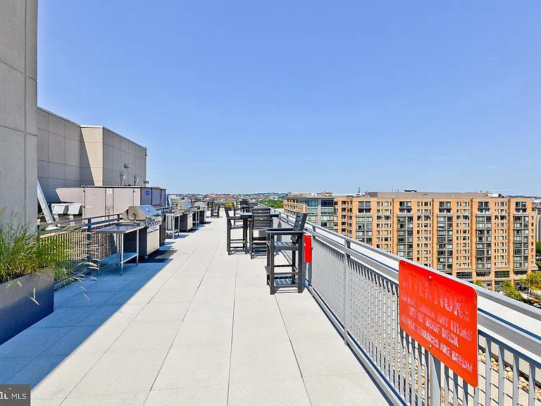 555 Massachusetts Ave NW #313 — Photo 41