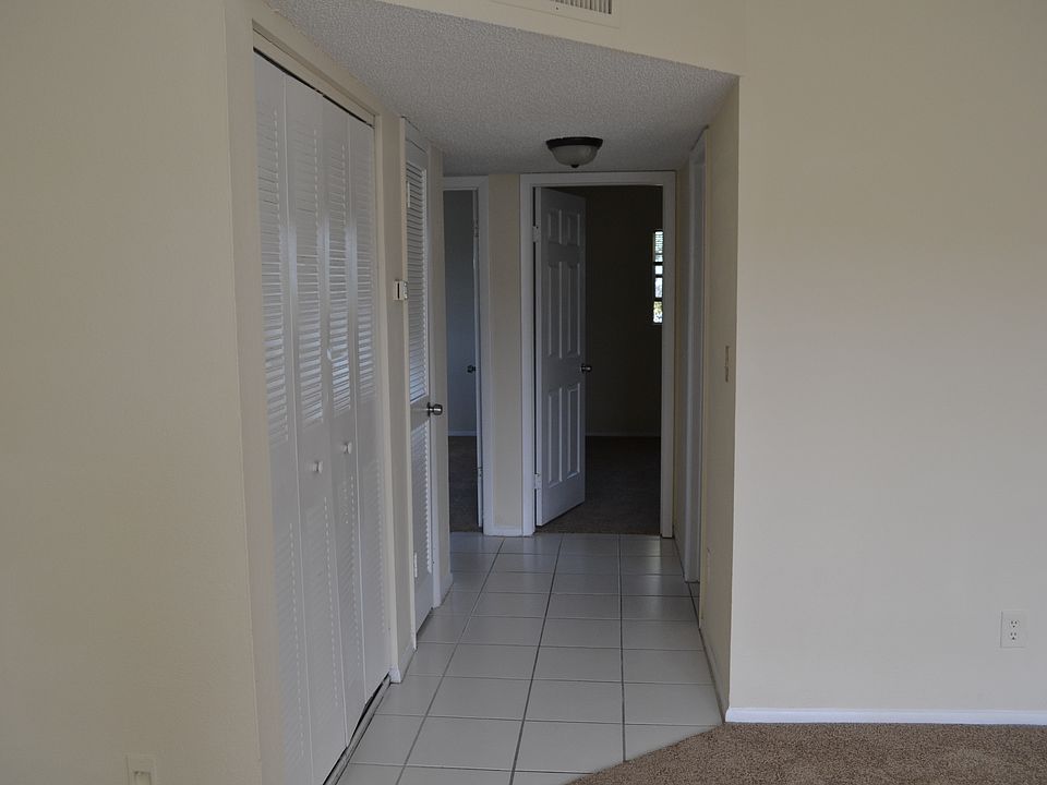 1st image of 7045 30th Ave N APT 19