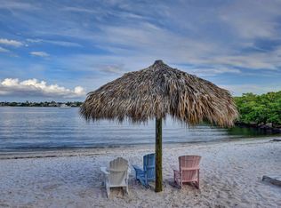 800 Scotia Dr APT 104, Hypoluxo, FL 33462