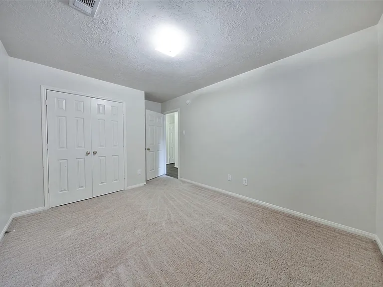 17210 Red River Trl — Photo 23