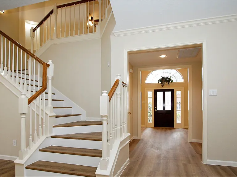 15710 Cascading Brook Way — Photo 8
