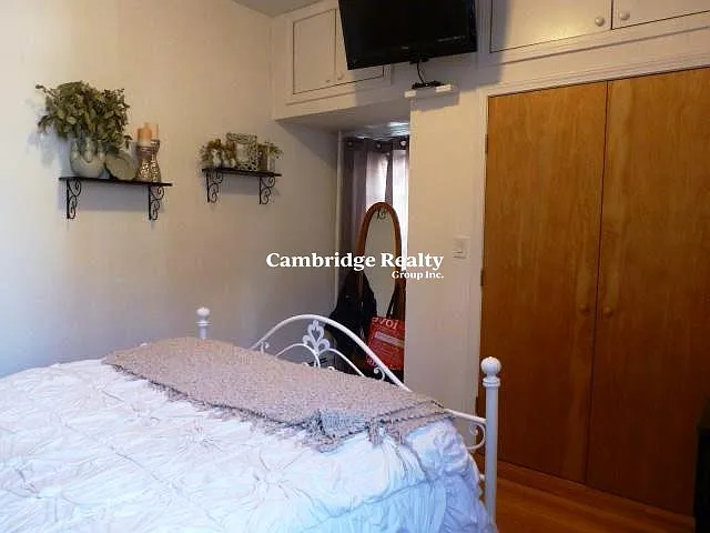 38 Newton St #2T — Photo 30