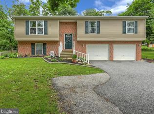 9147 E Springfield Rd, Seven Valleys, PA 17360