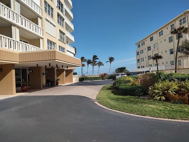 1012 N Ocean Blvd #602 — Photo 24