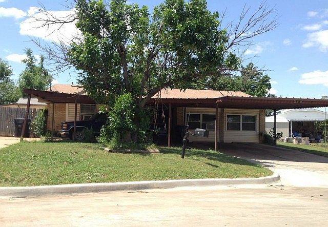1st image of 639 Baer Dr