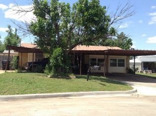 639 Baer Dr, Moore, OK 73160