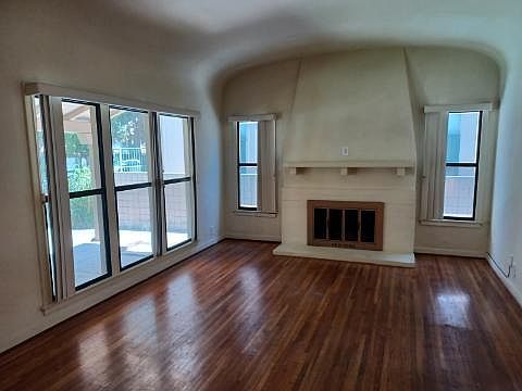 2nd image of 29 N El Molino St