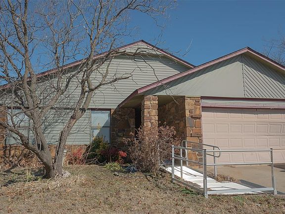 2nd image of 501 E 141st Pl