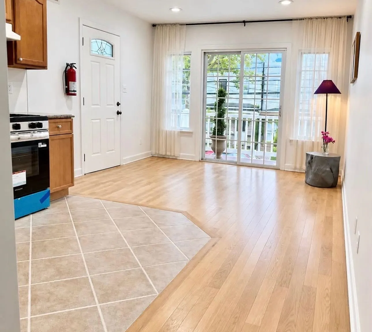 3 bed, 2.0 bath, $2,500 — Photo 4