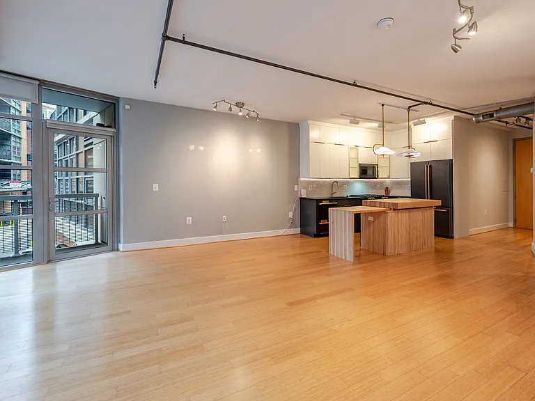 1444 Church St NW #201 — Photo 8