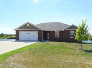 9477 Erika Ln, New Bloomfield, MO 65063