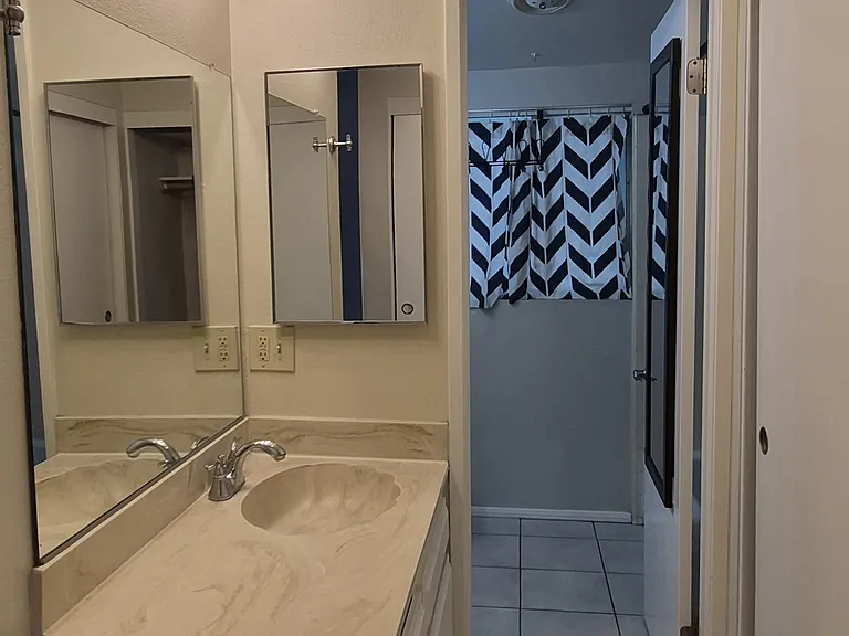 2673 Milton Ave #12 — Photo 23