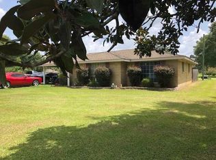 400 Rayburn Rd, Carriere, MS 39426