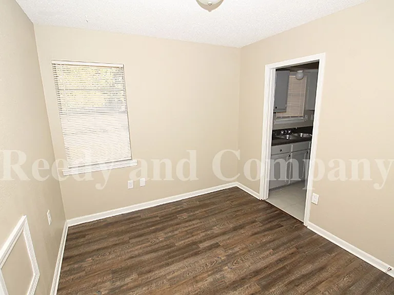 3230 Sweet Springs Dr — Photo 9