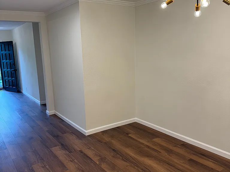 Front entry flows into dining room