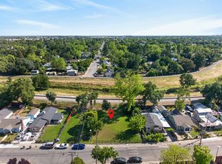 1054 Rivera Dr, Sacramento, CA 95838
