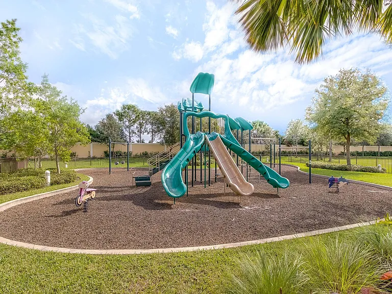 8060 Kiawah Trce — Photo 48
