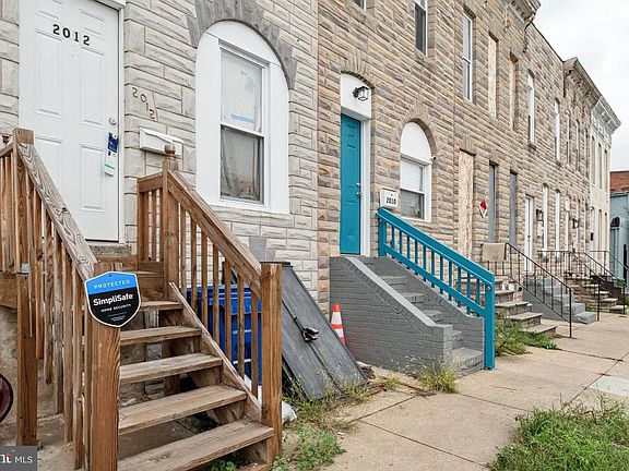 2nd image of 2012 Eagle St
