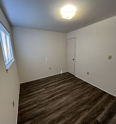 3rd image of 855 E Washington Ave #C-4