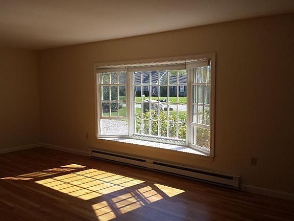 4th image of 125 Stonehedge Drive