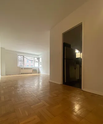 Rented by Punia & Marx Inc. | media 10