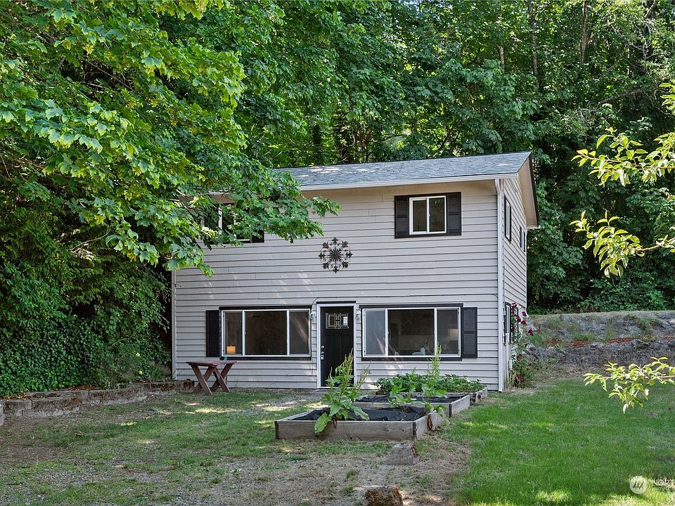 1st image of 90 Lorrain Court