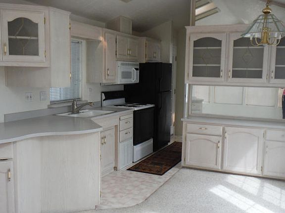 4th image of 65 Cottonwood Ln