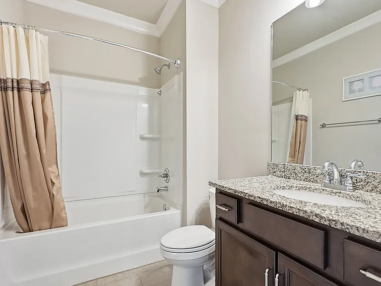 4582 Wellesley Dr — Photo 12