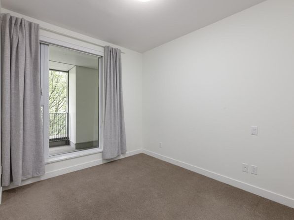 2 bedroom rental in Vancouver — photo 13