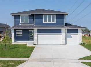 5528 147th St, Urbandale, IA 50323