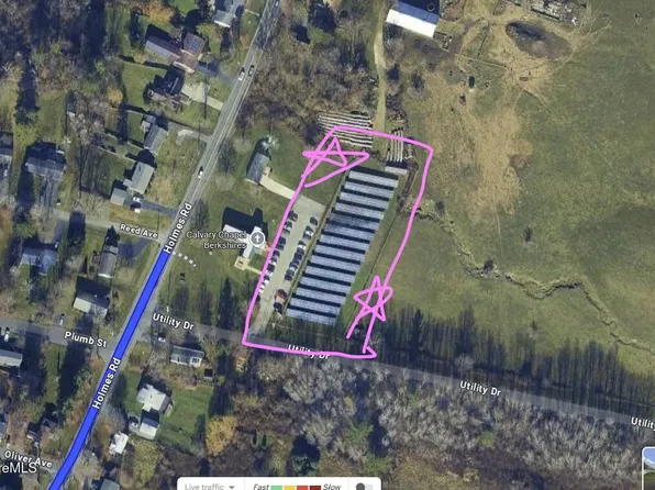 889 Holmes Rd, Pittsfield, MA 01201