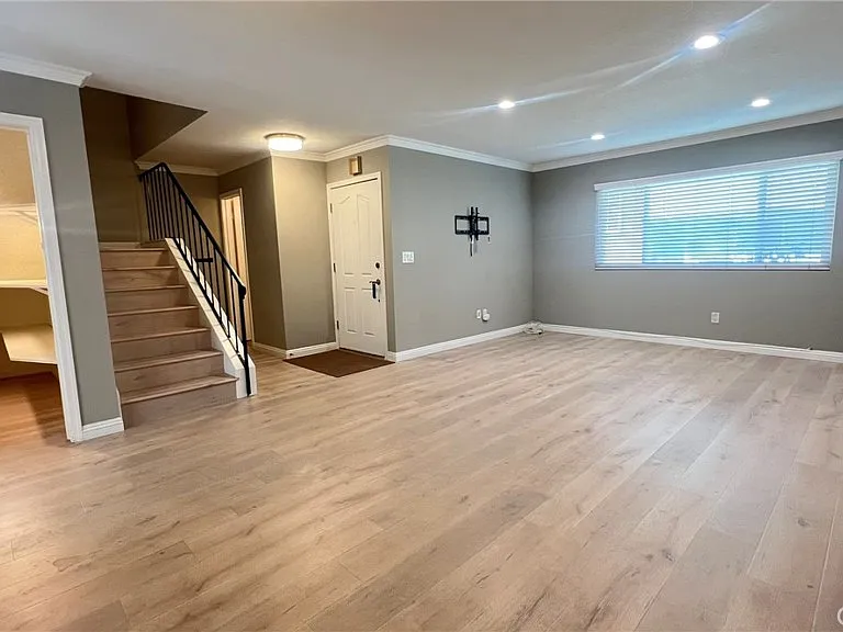 5578 Cajon Ave — Photo 3