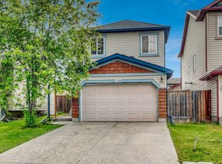 126 E Covebrook Pl NE, Calgary, AB T3K0C9