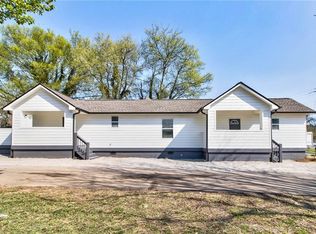 49 E 16th St SW #A, Rome, GA 30161