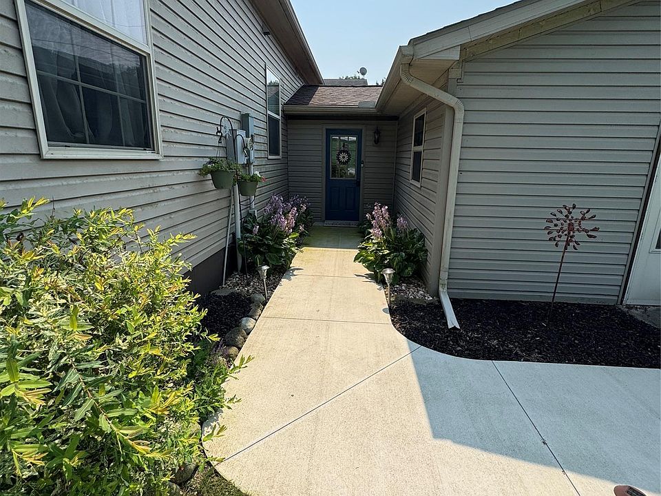 1st image of 577 Norvell Beach Dr