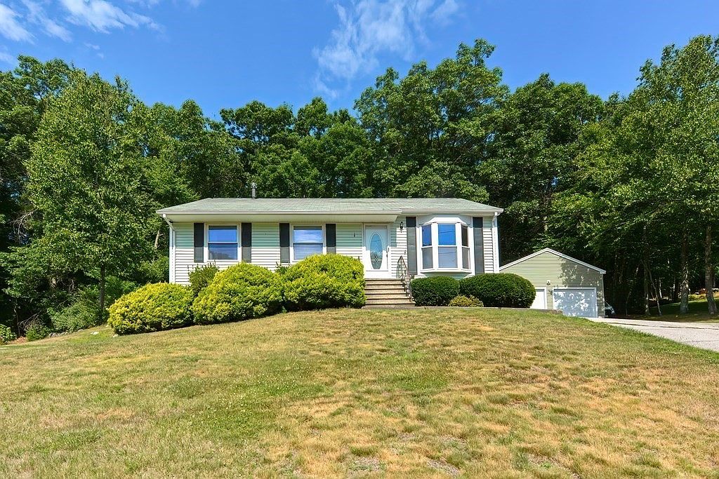 35 Paul Pl, Northbridge, MA 01534 Zillow