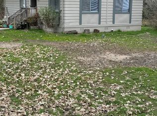 2812 Hartley Ln, Grants Pass, OR 97527