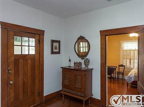 4th image of 442 Queen Anne Ct