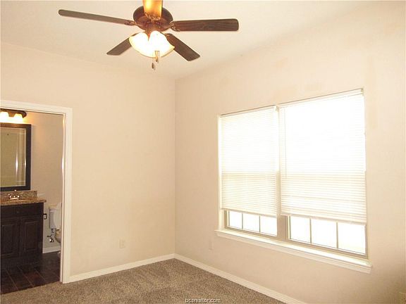 5th image of 405 Ash St #B