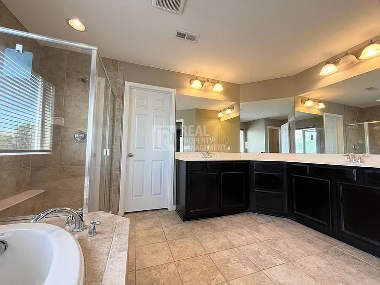 312 Cade St — Photo 4