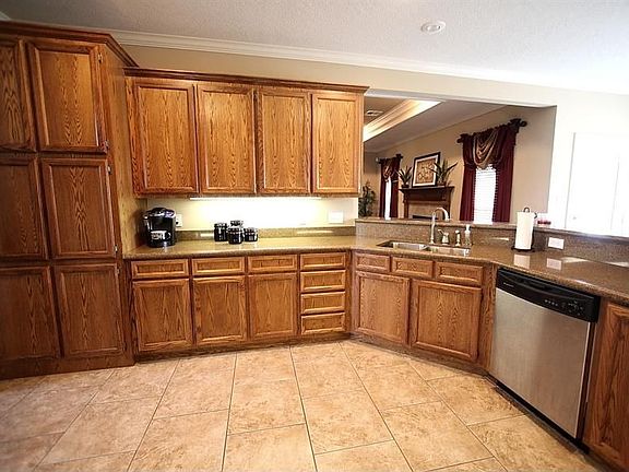 5th image of 7945 Sweetbay St