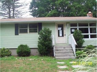 65 Pine Hill Rd, Johnston, RI 02919