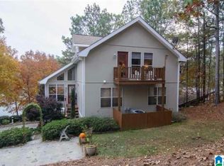 727 N Lakeshore Dr, Talladega, AL 35160